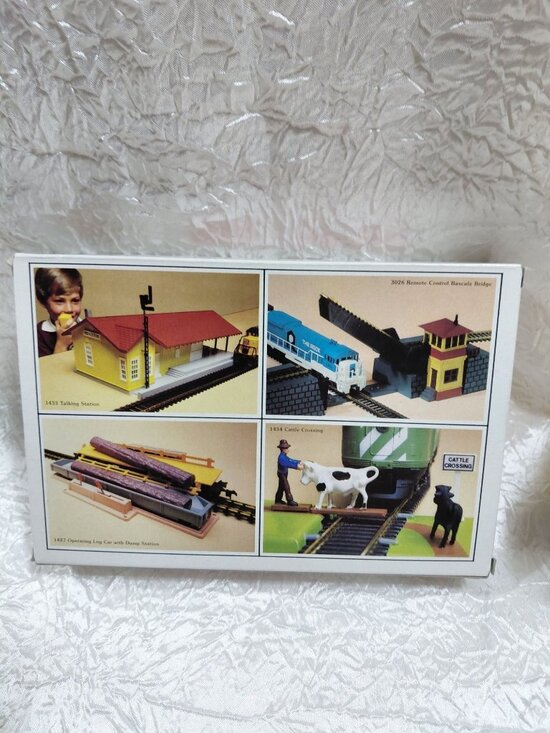 Bachmann Hershey Brill Trolley 7 HO Scale Motorized Car W/Operating Lights 61037 - Picture 3 of 7